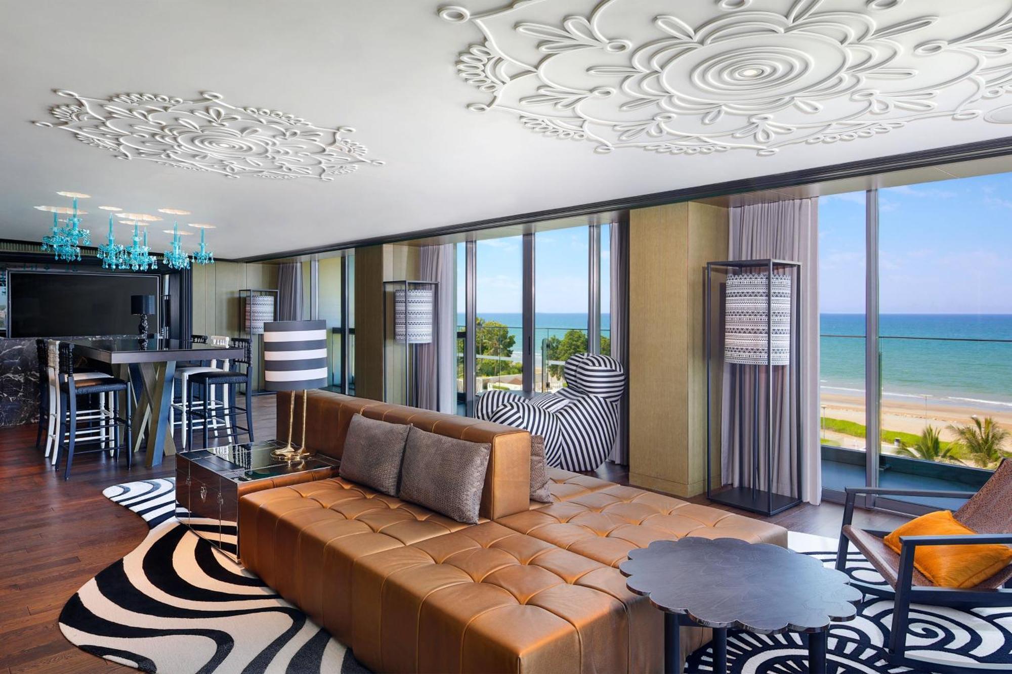W Muscat Hotel Kültér fotó A suite at W Pattaya